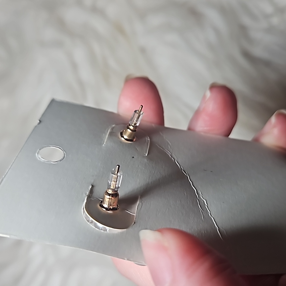 Pearl Promise Earrings - Picture 7 of 9